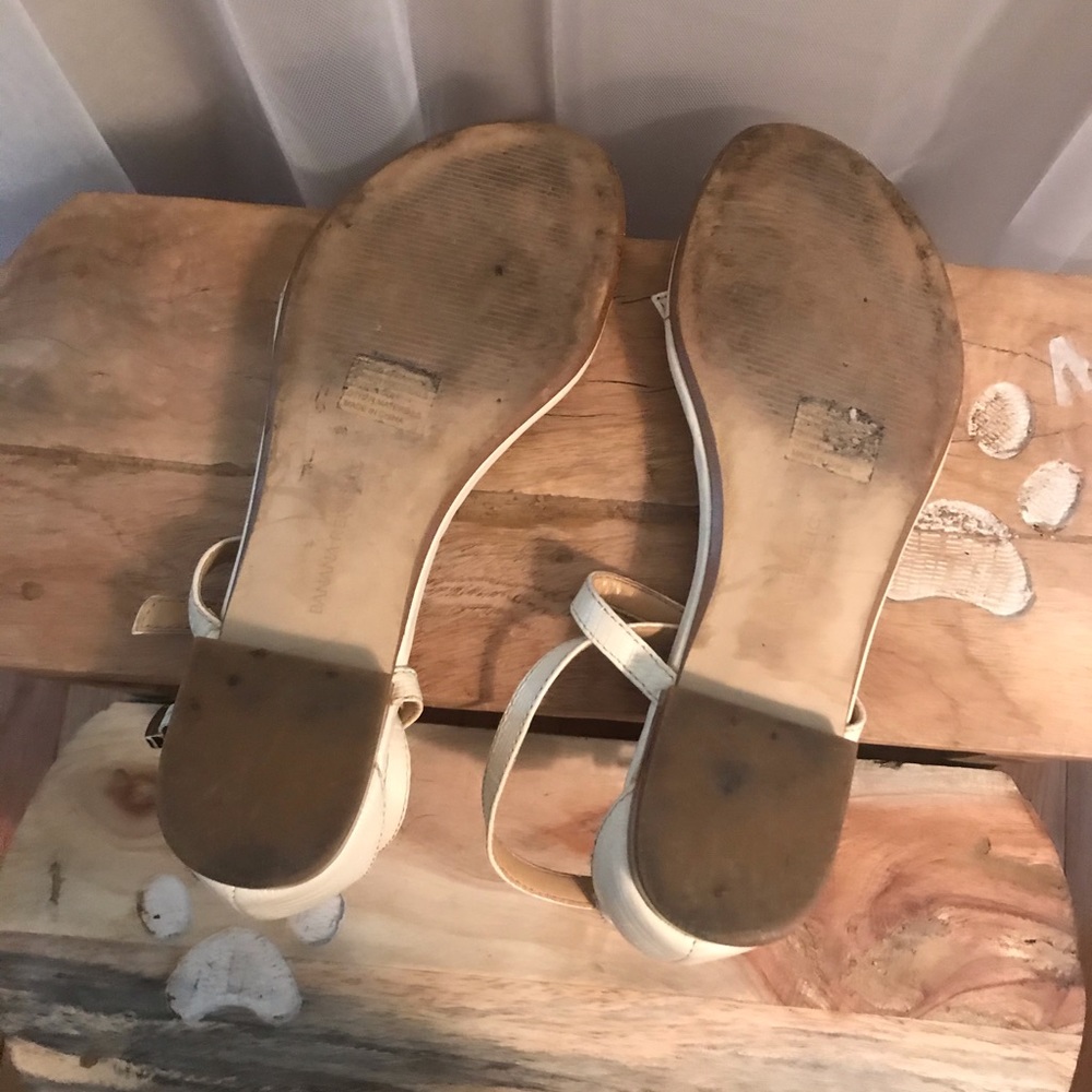 Banana republic white and gold sandals - Picture 2 of 2